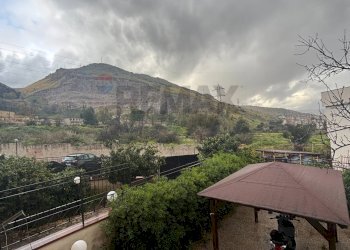 Vista delle montagne - Villa a Schiera Via Spadafora
 
27, Palermo - foto 10