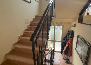 Scale - Villa a Schiera Via Spadafora
 
27, Palermo - foto 12