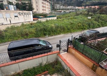 Vista delle montagne - Villa a Schiera Via Spadafora
 
27, Palermo - foto 24