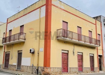 Edificio all\'aperto - Independent house Via del Legno
108, Trapani - photo 1