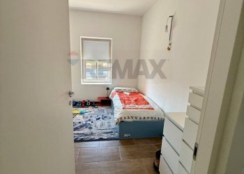 Camera / camera da letto - Three-room apartment Nogarole Rocca - photo 7