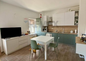 Sala da pranzo - Three-room apartment Nogarole Rocca - photo 11