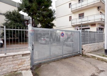 Edificio all\'aperto - Quadrilocale Della Resistenza
 
10, Bitritto - foto 2