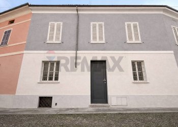 Casa all\'aperto - Casa semi indipendente VIA MAURO MACCHI
 
9, Cremona - foto 1
