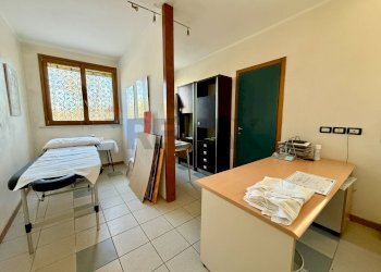 Sala da pranzo - Villa Via Castelleone
 
60, Castelverde - foto 11