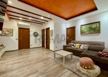 Soggiorno - Trilocale Via Carlo Vittori
 
4, Cremona - foto 1