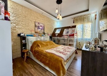 Camera / camera da letto - Trilocale Via Carlo Vittori
 
4, Cremona - foto 7