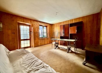 Soggiorno - Casa semi indipendente VICOLO VITTORIO ALFIERI
 
11, Corte de' Frati - foto 4