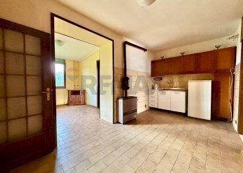Cucina - Casa semi indipendente VICOLO VITTORIO ALFIERI
 
11, Corte de' Frati - foto 7