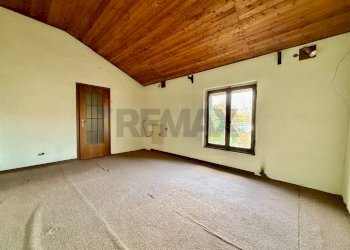 Stanza vuota - Casa semi indipendente VICOLO VITTORIO ALFIERI
 
11, Corte de' Frati - foto 11