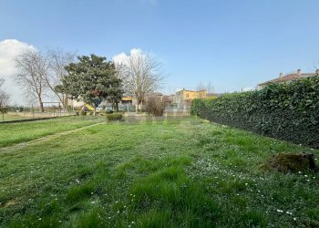 Giardino - Casa semi indipendente VICOLO VITTORIO ALFIERI
 
11, Corte de' Frati - foto 24