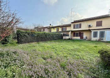 Giardino - Casa semi indipendente VICOLO VITTORIO ALFIERI
 
11, Corte de' Frati - foto 25