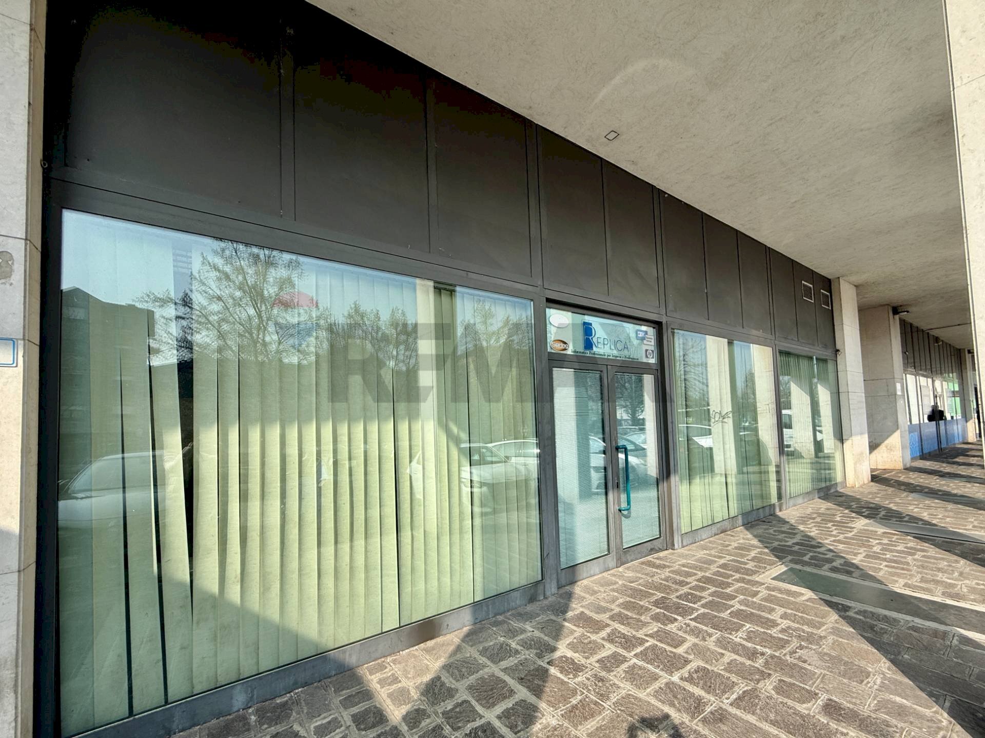 Terrazza - Negozio Via Lucchini
 
105, Cremona - foto 1