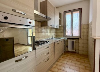 Cucina - Quadrilocale Via Garibaldi
 
37, Gussola - foto 3