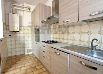 Cucina - Quadrilocale Via Garibaldi
 
37, Gussola - foto 4