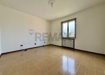 Stanza vuota - Quadrilocale Via Garibaldi
 
37, Gussola - foto 13