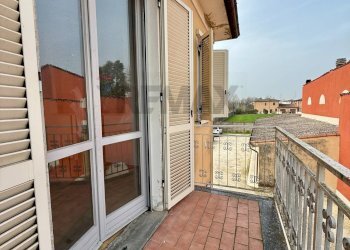 Balcone - Quadrilocale Via Garibaldi
 
37, Gussola - foto 15