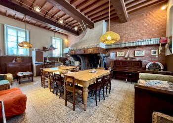 Sala da pranzo - Casa indipendente Via Sommi Picenardi
 
5, Cappella de' Picenardi - foto 10