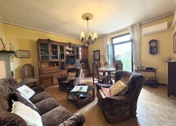 Sala da pranzo - Quadrilocale Viale Matteotti
 
79, Sesto ed Uniti - foto 2