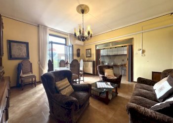 Sala da pranzo - Quadrilocale Viale Matteotti
 
79, Sesto ed Uniti - foto 4