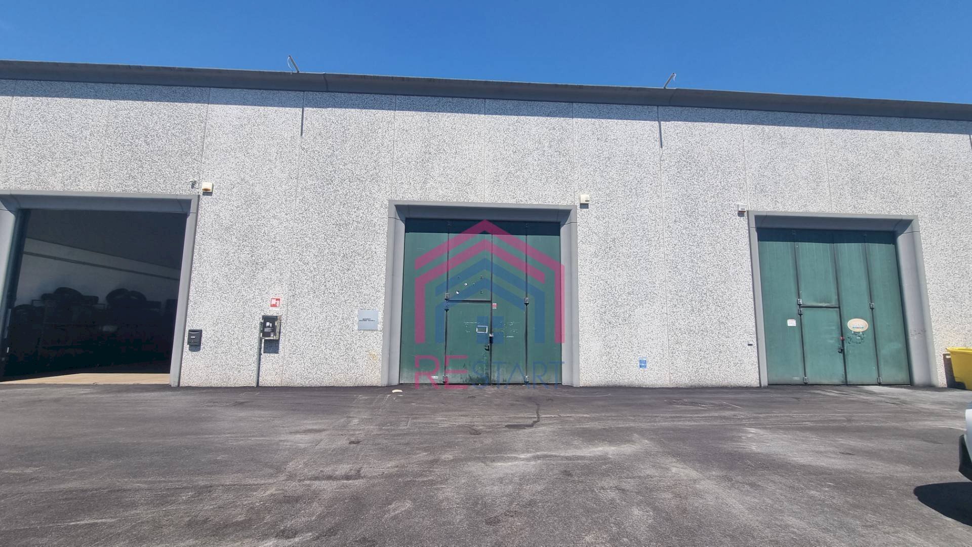 Foto 2 - Capannone Via dei Castelli Romani
54, Pomezia - foto 2