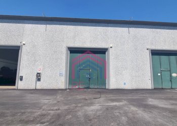 Foto 2 - Capannone Via dei Castelli Romani
 
54, Pomezia - foto 2