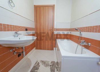 Bagno - Casa semi indipendente Via 4 Novembre
 
109, Ponteranica - foto 25