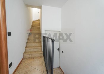 Scale - Casa semi indipendente Via 4 Novembre
 
109, Ponteranica - foto 34