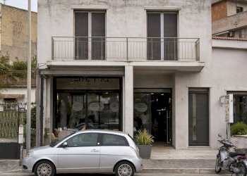 Foto 1 - Commercial Premises Via Domiziana
324, Mondragone - photo 1