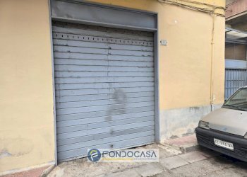 Foto 1 - Magazzino Via limone
 
3, Sant'Arpino - foto 1