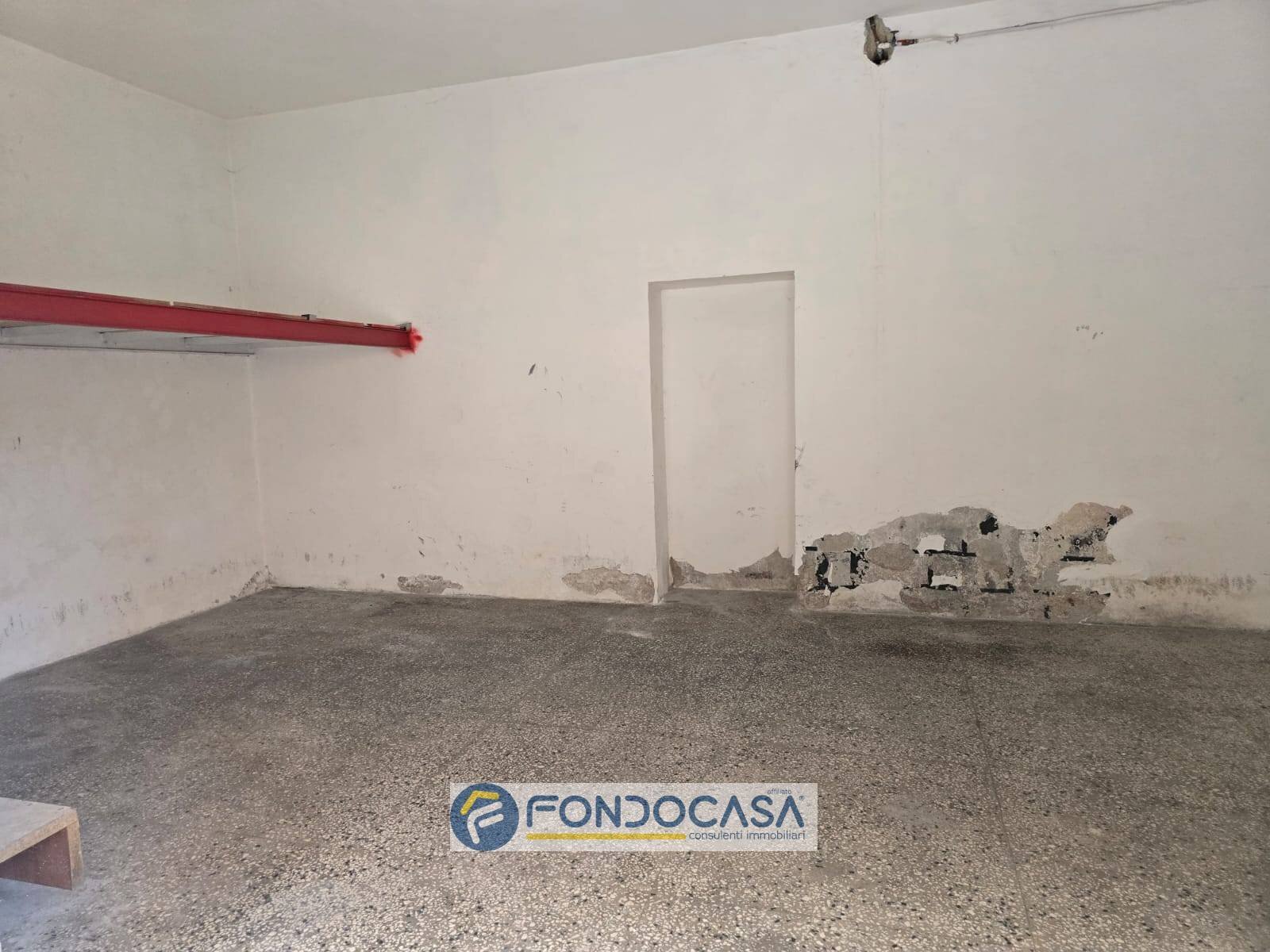 Foto 1 - Magazzino Via Limone
 
1, Sant'Arpino - foto 1