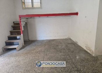 Foto 3 - Magazzino Via Limone
 
1, Sant'Arpino - foto 3