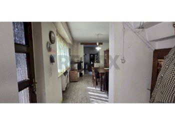 Sala da pranzo - Casa indipendente Via San Fermo
 
4, Redondesco - foto 6