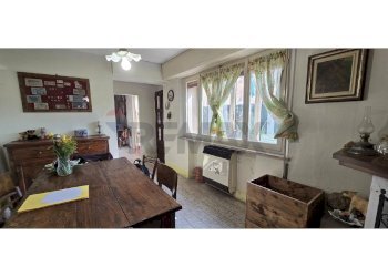 Sala da pranzo - Casa indipendente Via San Fermo
 
4, Redondesco - foto 7