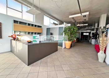 Foto 6 - Commercial Premises Via Fratelli Cervi, Viareggio - photo 6