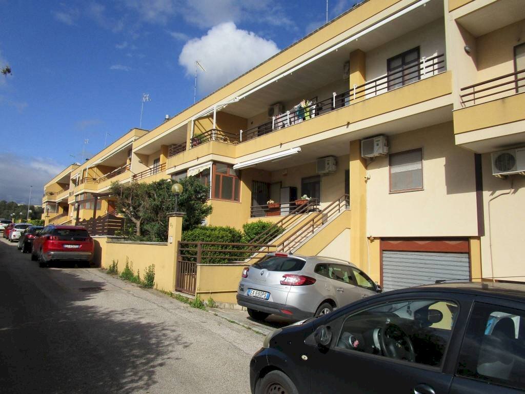 Facciata - Quadrilocale Statte - foto 1