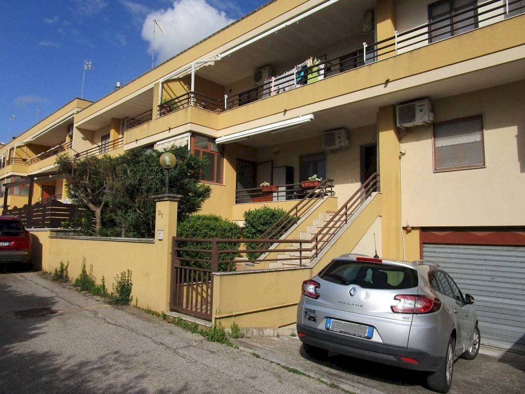 Facciata - Quadrilocale Statte - foto 2