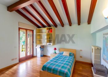 Camera / camera da letto - Villa Via Pastrengo
 
3b, Vimercate - foto 27