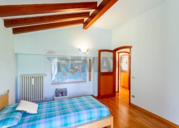 Camera / camera da letto - Villa Via Pastrengo
 
3b, Vimercate - foto 28