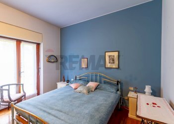 Camera / camera da letto - Villa Via Pastrengo
 
3b, Vimercate - foto 32