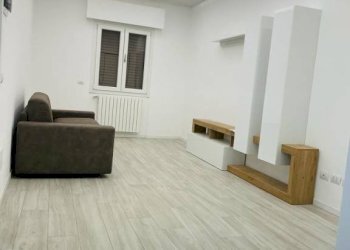 Salone - Two-room apartment via Torricella di Sopra, Brescia - photo 15