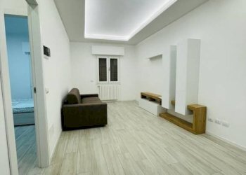 Salone - Two-room apartment via Torricella di Sopra, Brescia - photo 16