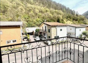 Balcone - Casa indipendente via Michelangelo, Gardone Val Trompia - foto 3