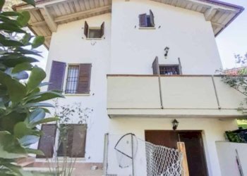 Facciata - Villa via Giardino, Pianoro - foto 24