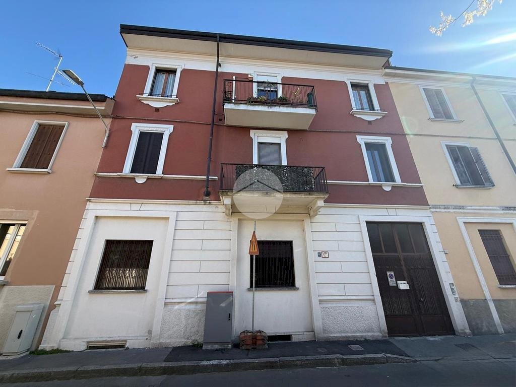 Four-room apartment Via Luigi Salma, Corsico - photo 1