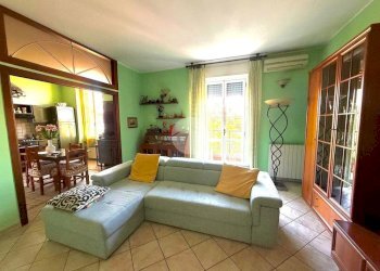 Four-room apartment Via Luigi Salma, Corsico - photo 4