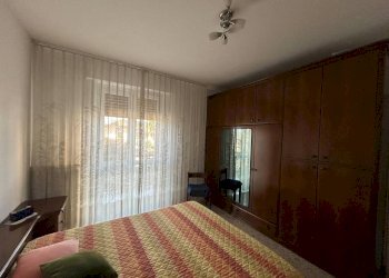 Camera da letto - Trilocale via Crenna, 17, Cardano al Campo - foto 6