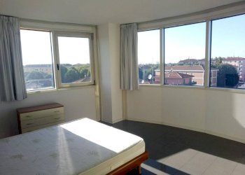 Camera da letto - Appartamento via Cornelio Ghiretti, 2, Parma (zona Pablo) - foto 12