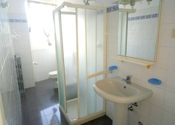 Bagno - Bilocale via Cornelio Ghiretti, 2, Parma (zona Pablo) - foto 17