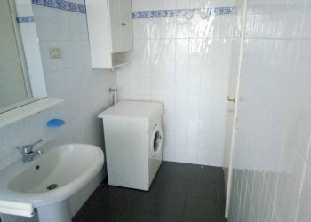 Bagno - Bilocale via Cornelio Ghiretti, 2, Parma (zona Pablo) - foto 18